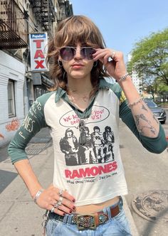 Men’s Retro Outfits, 70s California Aesthetic Fashion, 70s Tomboy Style, 70s Shirts Men, Indie Sleaze Aesthetic Men, Indie Sleeze Men, 70s Rockstar Fashion Men, 70s Fits Men