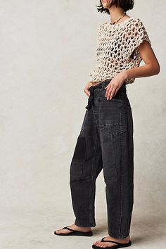 The perfect cool & contemporary addition to any denim drawer from our We The Free collection. **Fit:** Low-slung, slouchy fit with tapered silhouette **Features:** Distressed detailing throughout, paint splatter features, oversized patch pockets, contrast drawstring waist, pull-on style **Why We | We The Free Moxie Pull-On Barrel Jeans at Free People in Black, Size: 26 L Night Hawk, Barrel Jeans, Top Graphic Tees, Paint Splatter, Bottom Clothes, Outfits Casuales, Skirt Top, Jean Outfits, The Professional