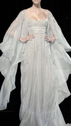 #eliesaab Heavenly Dress Gowns, Wicked Fashion, Singer Dr, Dilara Findikoglu, Pregnancy Dress, Dr Closet, Elie Saab Fall, White Gowns, White Dresses