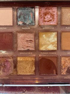 eyeshadow palette Eyeshadow Pallets Aesthetic, Makeup Palette Aesthetic, Eyeshadow Palette Aesthetic, Eyeshadow Aesthetic, Eye Shadow Pallet, Summer Eyeshadow, Brittany Murphy, Makeup Pallets, Natasha Lyonne