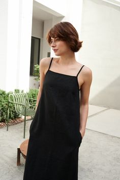 Relaxed Fit A-line Linen Dress, Black V-neck Linen Dress For Summer, Summer Linen V-neck Slip Dress, Black A-line Linen Summer Dress, Relaxed Fit V-neck Linen Dress, Dress Minimal, Aurora Dress, Black Linen Dress, Long Linen Dress