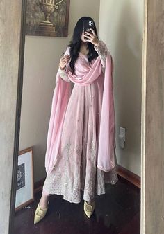 Birthday Dresses For Women Indian, डिजाइनर कपड़े, Pink Anarkali, Gown With Dupatta, Anarkali Dress Pattern, Desi Fashion Casual