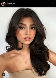 Rambut Brunette, Brown Hair Inspo, Hairstyles For Layered Hair, Blowout Hair, Haircuts Straight Hair, Hair Inspo Color, Wedding Hair And Makeup, Prom Makeup, Aesthetic Hair