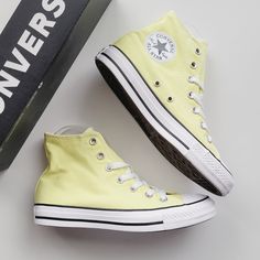 Converse Chuck Taylor All Star Hi Lt Zitron/White/Black Yellow Men's 12/Women's 14 Brand New In Box, No Lid 100% Authentic I Ship Daily Monday-Saturday Follow Me For Tons Of Converse Footwear 6054 6435 6576 Yellow Converse High-top Sneakers With Rubber Sole, Yellow Converse High-top Sneakers, Converse Mustard Sneakers With Round Toe, Mustard Converse Sneakers With Round Toe, Mustard Converse Sneakers For Streetwear, Yellow Converse Mid-top Sneakers, Mustard Converse Lace-up Sneakers, Casual Neon Yellow Sneakers With Rubber Sole, Yellow Converse Sneakers With Rubber Sole