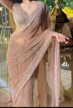 Indian Wedding Aesthetic, Aesthetics Pics, Sharara Designs, Anarkali Dress Pattern, Desi Fashion Casual, Indian Dresses Traditional, Dress Design Patterns, Traditional Indian Outfits