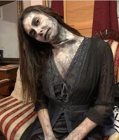 Makeup / Halloween Tutorials!💋 on Instagram: “The Bent-Neck Lady... Who’s watched The Haunting of Hill House on Netflix??😍 At first I thought it was terrifying but the ending is truly…” Zombie Costume Women, Haunted House Makeup, Women Superhero, Haunt Makeup, Superhero Ideas, The Haunting Of Hill House, Haunting Of Hill House, Clever Halloween