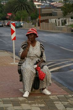 Woman in Soweto, South Africa Face Study, Money Market, Afrocentric Art, South African, Thought Provoking, South Africa, The Things