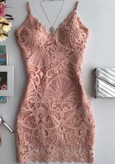 Homecoming Dresses Lace Dress Short, Look Grunge, Chique Outfit, Hoco Dresses Short, Short Party Dress, Elegante Casual, Short Lace Dress, Lace Homecoming Dresses, Homecoming Dresses Short