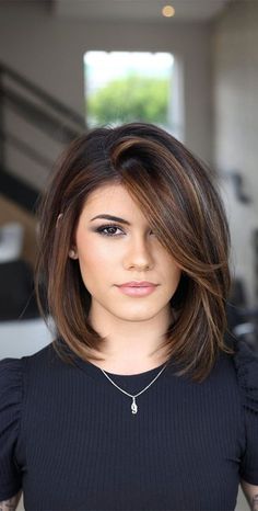 50+ Brunette + Brown Hair Colours & Hairstyles : Dark Caramel Highlighted Bob Haircut Highlights Brown Hair Fringe, Long Bob With Side Fringe, Chinese Bob, Bob Haircut Brunette, Bob With Side Fringe, Brown Hair Colours, Highlighted Bob