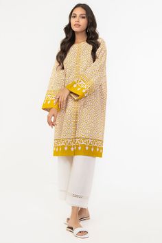 Alkaram SLRK-29-22-4-Yellow Printed Khaddar Shirta 2022 Pakistan Dress, Tie Dye Crafts, Ladies Clothing, Shalwar Kameez, Suit Fabric, Yellow Print, Pakistani Outfits, Best Brand, Clothing Brand