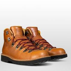 Lightweight Hiking Boots, Mountain Pass, Horween Leather, Fit Board Workouts, Danner Mountain Light Boot, Us Man, Full Grain Leather, Boots Men, Hiking Boots