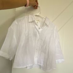 Linen White Shirt, Size Medium, New With Tags And Never Worn White Collared Summer Top, H&m Relaxed Fit Spring Blouse, H&m Spring Button-up Shirt, H&m White Relaxed Fit Shirt, White Relaxed Fit Shirt By H&m, Classic Spring Blouse By H&m, H&m Collared Tops For Daywear, H&m Spring Shirt, Classic H&m Blouse For Spring