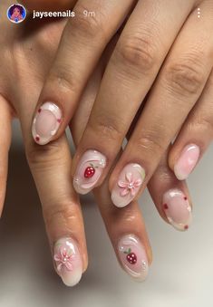 Cute Nails On Natural Nails, Strawberry Jelly Nails, Strawberry Nails Designs, Nails Almond Short, Strawberry Nails, La Banana, Hairstyle For Short Hair, Hairstyle For Short, Makeup Nails Designs