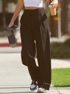 Plain Casual Pants Black Pants Outfit Plus Size, Pants For Thick Thighs, Black Pants Outfit, Mid Waist Pants, Flattering Outfits, Stretchy Pants, Loose Pants, Type Of Pants, Women Pants Casual