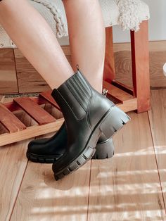 mia womens rigo chelsea lug boot black Boot Silhouette, Lug Boots, Mia Shoes, Short Leggings, Chelsea Boot, Black Stone, Kimono Fashion, Dresses With Leggings, Shoe Sale