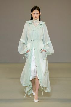 Del Core Spring 2025 Ready-To-Wear Collection at milan Fashion Week Del Core, Core Fashion, Knit Gown, 2025 Fashion, Leather Midi Skirt, Cotton Poplin Shirt, Fashion Week Runway, Parka Coat, Marchesa