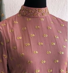 Indian Suit Neck Designs, Suit Neck Designs Indian, Kameez Neck Designs, Salwar Kameez Neck Designs, Salwar Suit Neck Designs, Plain Suit, Suit Neck Designs, Suit Neck, Salwar Neck Designs