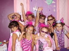 18th Party Themes, Slumber Party Activities, Salon Party, Nostalgia 2000s, Girly Party, Dressup Party, 18th Birthday Party, Summer Birthday