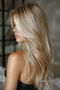 Blonde Going Out Hairstyles, Blonde Hair Salon Ideas, Straight Balayage Hair Blonde, Hair Inspiration Color Blonde, California Blonde Hair Sun Kissed, Lived In Bright Blonde, Beach Blonde Hair Color, Teen Hair, Graduation Hair