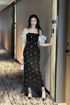 Korean Fashion Women Dresses, Women Dresses Classy, Fancy Dresses Long, Elegant Dresses Classy, Classy Fashion, Shirts Design, Fashion Attire, Modest Fashion Outfits, Glam Dresses