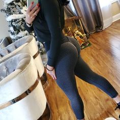 Nwt, Honeycomb Texture & Design, Medium But Could Also Fit Small, Scrunch Butt Design With High Waist That Pulls Waist In, High Quality, New In Packaging , Nylon & Elastane,Stretches To Capri Or Regular Legging, Any Questions Ask Gray Athleisure Leggings For Winter, Winter Yoga Pants For Gym, Black Yoga Pants For Gym, Sporty Black Yoga Pants For Winter, Winter Workout Black Leggings, Black Winter Workout Leggings, High Stretch Black Yoga Pants For Winter, Workout Leggings Outfit, Outfits For Ladies