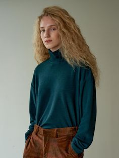 Composition : POLYESTER 87 RAYON 11 SPANDEX 2Country of Origin : KOREA Green Fine Knit Winter Tops, Casual Green Sweater With Fine Knit, Casual Green Fine Knit Sweater, Relaxed Fit Green Sweater For Work, Green Relaxed Fit Knitted Sweater, Blue Green, Knitwear, Turtle Neck, Composition