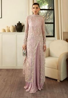 Pakistani Formal Dresses, Pakistani Fashion Party Wear, Pakistani Fancy Dresses, Beautiful Pakistani Dresses, Sleeves Designs For Dresses, Pakistani Bridal Dresses, Simple Pakistani Dresses, Good Neighbor