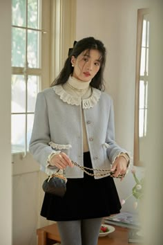 Asian Winter Outfits Korean Style, Coquette Business Casual, Elegant Korean Outfit, Expensive Fashion, Elegant Outfit Classy, Clueless Outfits, Easy Trendy Outfits, Chic Office, Knit Blazer