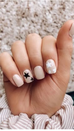 Stiletto Nail Art Designs, Star Nail Designs, Stiletto Nail Art, Short Acrylic Nails Designs, Star Nails, Girls Nails