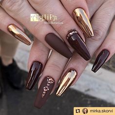 Fall Nail Designs With Bling, Fall 2023 Gel Nails, Bronze Nail Art, Bronze Nails Acrylic, Copper Nails Acrylic, Rust Nails Design, Bronze Nails Designs, Winter Nail 2023, Copper Nail Art