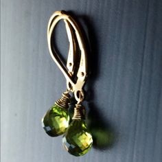 Petite Peridot Briolette Stones Are Hung From 14k Gold Fill Lever Back Wires. Peridots Dangles. Natural, Handcrafted Beauties In Soft Green Are The Perfect Gift Or A Lovely Addition To Your Accessories Collection. Earrings Are Approx 1 Inch Long, Each Stone Is Approx 8 X 6 Mm. Always Allergy Free. Nickel-free Peridot Elegant Jewelry, Elegant Peridot Nickel-free Jewelry, Elegant Nickel-free Peridot Jewelry, Gold Teardrop Peridot Earrings, Green And Gold, Diy Jewelry, Semi Precious, Gold Color, Perfect Gift