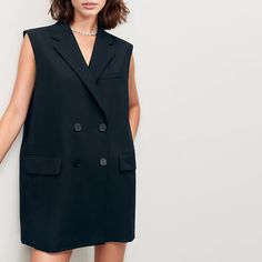 This exquisite wool-blend waistcoat is sure to become the highlight of any wardrobe. Featuring a deep back and bowknot details, and beautifully crafted with padded shoulders, it's a timeless addition that will ensure you look fashionable and feel comfortable.Size Chart（CM）: Cute Chic Outfits, Straight Shoulders, Sleeveless Blazer Dress, Sets Outfit, Sleeveless Blazer, Short Coat Jackets, Romper With Skirt, Short Jumpsuit, Blazer Dress