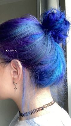 blue hair Light To Dark Blue Hair, Brown Roots Blue Hair, Lilac And Blue Hair, Purple Roots Blue Hair, Bright Blue Hair Aesthetic, Half Purple Half Blue Hair, Blue Hair With Purple Highlights, Purple And Blue Hair Color Ideas, Violet Blue Hair