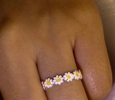 Dreamy Daisy Wreath Ring - BEYOUtify Boutique Rings From Meesho, Daisy Clothes, Different Rings, Rings Fun, Daisy Rings, Daisy Wreath, Wreath Ring, Wreath Rings, Bozeman Mt