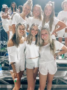 Rave Football Game Outfits, White Put Football Game Outfit, Color Out Football Game Outfits, White Outfits Football Game, White Out Fnl Outfits, Football White Out Outfit, Whiteout Football Theme Outfit Ideas, White Out Basketball Game Outfit