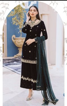 🌺Beautifull pure hand made customised outfit for wedding and party wear, We use high quality velvet fabric also organza and silk 🌺FABRIC:- black velvet kameez and palazo. 🌺PATTERN:- short kurta kameez and bottom palazo , dupatta net fabric 🌺WORK:- Light beige Golden Resham work embellished with shine zari, and sitara, work on the neck and fakir of the kameez and sleeves bottom, Palazo bottom worked with full beige gold Resham and zari work We customize the outfit according to your choice sha Traditional Velvet Sharara For Diwali, Elegant Velvet Kurta With Mirror Work, Party Velvet Kurta With Mirror Work, Elegant Gold Velvet Traditional Wear, Diwali Velvet Sharara With Mirror Work, Elegant Velvet Sets For Festivals, Elegant Velvet Dupatta For Diwali, Velvet Anarkali With Mirror Work, Velvet Salwar Kameez For Eid Festivities