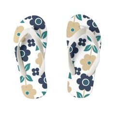 Retro Blue/Beige Flowers Kids Flip Flops - blue gifts style giftidea diy cyo Personalized Flip Flops, Beige Flowers, Girls Flip Flops, Outfits Vintage, Kids Flip Flops, Summer Flip Flops, Gift Season, Clothing Outfits, Retro Blue