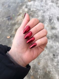 Hard Gel Nails, Sharp Nails, December Nails, Matte Nails Design, Nail Candy, Classy Acrylic Nails, Red Nail