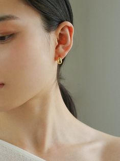 Elevate your accessory game with our 925 Silver Glossy Water Drop Earrings and add a touch of understated elegance to your look. Embrace the simplicity and sophistication of these exquisite earrings that are sure to become a staple in your collection. Metal: 18K Recycled Gold Plated Vermeil on Recycled Sterling Silver/Recycled Sterling Silver Dimensions: 12mm Minimalist Gold Plated Earrings For Formal Occasions, Minimalist Huggie Earrings For Everyday Elegance, Minimalist Teardrop Huggie Earrings For Wedding, Elegant Gold Huggie Earrings For Everyday, Gold Minimalist Huggie Earrings For Everyday Elegance, Minimalist Huggie Earrings For Everyday, Elegant Drop Earrings With Simple Design, Elegant Huggie Earrings With Simple Design, Elegant Everyday Hoop Earrings With Simple Design