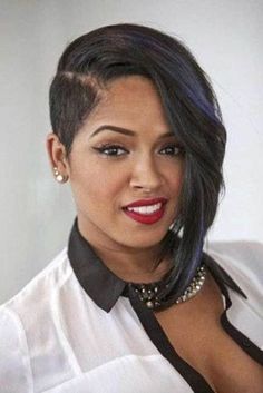 One side bob haircuts for black women #hairstylesforblackwomen Black Hairstyles Short, Short Asymmetrical Haircut, Side Shave, Kort Bob, Asymmetrical Haircut, Ombre Bob, Asymmetrical Hairstyles