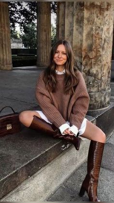 Beige sweater lookalike with a white button down and brown heeled boots Brown Knee High Boots Outfit, Frye Boots Outfit, High Boots Outfit Winter, Brown Boots Outfit, Winter Boots Outfits, Fall Boots Outfit, Cute Thanksgiving Outfits, Look Adidas, Sweater Outfits Fall