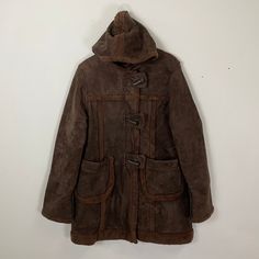 [DESCRIPTION] Please read the description first before buy my items‼️‼️ Vintage Here There Winter Long Jacket (please refer the actual measurements given and compare it with best fitting clothes,by using the size on tag is not always accurate) All in good condition [MATERIAL] Cotton & fleece [MEASUREMENT] Measurement:  armpit to armpit : 20 inches  Back collar to bottom : 34 inches Sleeve length from under armpit to end of cuff : 21 inches [CONDITION] - All in good condition  - No hole no rip no Vintage Outerwear For Cold Weather, Retro Brown Outerwear For Cold Weather, Retro Fall Outerwear With Double-lined Hood, Vintage Hooded Outerwear For Cold Weather, Vintage Hooded Jacket For Cold Fall Weather, Vintage Winter Outerwear For Cold Weather, Retro Double-lined Hooded Outerwear For Fall, Vintage Hooded Outerwear For Fall, Fitted Brown Outerwear With Fleece Lining