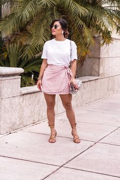 Mid Size Fashion, Outfit Trends, Denim Cutoffs, Mode Inspo, Curvy Girl Outfits, Curvy Outfits, Look Plus, Spring Summer Outfits, Curvy Fashion