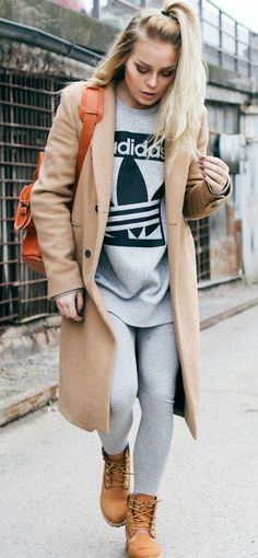 Ways To Style Sweatpants, Adidas Shoes Outfit, Pants 2020, Looks Adidas, Pijamas Women, Sweatpants Outfits, Outfit Pants, Fall Fashion Coats