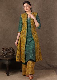 Gamthi Work Kurti Designs, Handloom Kurti Designs, Ethnic Kurtis Design, Shrug Pattern Kurti, Jacket Style Kurti Long With Pant, Patchwork Kurti Designs, Latest Trendy Kurtis Design, Fancy Kurti Design, Sambalpuri Kurti Designs Latest