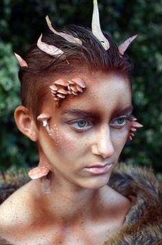 Alien Fantasy Makeup, Special Effects Makeup For Beginners, Fairy Prosthetic Makeup, Fantasy Stage Makeup, Halloween Makeup Prosthetics, Sfx Prosthetics Ideas, Decaying Makeup, Fantasy Sfx Makeup, Dryad Makeup