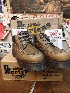 This is an older style of Dr MARTENS.  These are truly vintage in every sense.  Made in England in the 1990s,  this is of the highest quality.  The boot is finished in a very strong aztec brown leather.  This upper is durable and weatherproof too. They are a  hole boot with a padded collar for extra comfort around the ankle. They also have the much stronger bex commando sole. Almost platform like. They are a Uk size 4, European 37, ladies USA 6 Rugged Low-top Boots For Streetwear, Rugged Low-top Streetwear Boots, Retro Boots With Rubber Sole And Round Toe, Vintage Leather Low-top Boots, Casual Steel Toe Boots For Streetwear, Casual Streetwear Boots With Steel Toe, Vintage Steel Toe Work Boots, Vintage Style Steel Toe Boots With Round Toe, Vintage High-top Boots With Rubber Sole