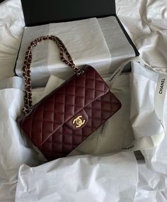 Red Chanel, Pretty Bags, Cute Bags, About Fashion