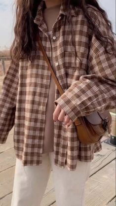 Checked Shirt Outfit, Aesthetic Clothing Stores, Word Shirts, Flannel Outfits, Y2k Aesthetic Outfits, Tumblr Outfits, Aesthetic Shirts, Long Sleeve Plaid Shirt, Vintage Plaid