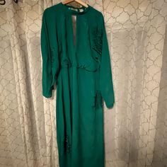 Zara Long Dress Long Sleeve Extra Large Good Condition Brand New Green Fall Cocktail Maxi Dress, Green Long Sleeve Dinner Dress, Green Long Sleeve Maxi Dress For Date Night, Zara Green Maxi Dress For Fall, Zara Green Long Sleeve Dresses, Zara Long Maxi Dress For Party, Long Sleeve Maxi Dress For Fall, Elegant Long Sleeve Maxi Dress By Zara, Zara Long Sleeve Green Dress